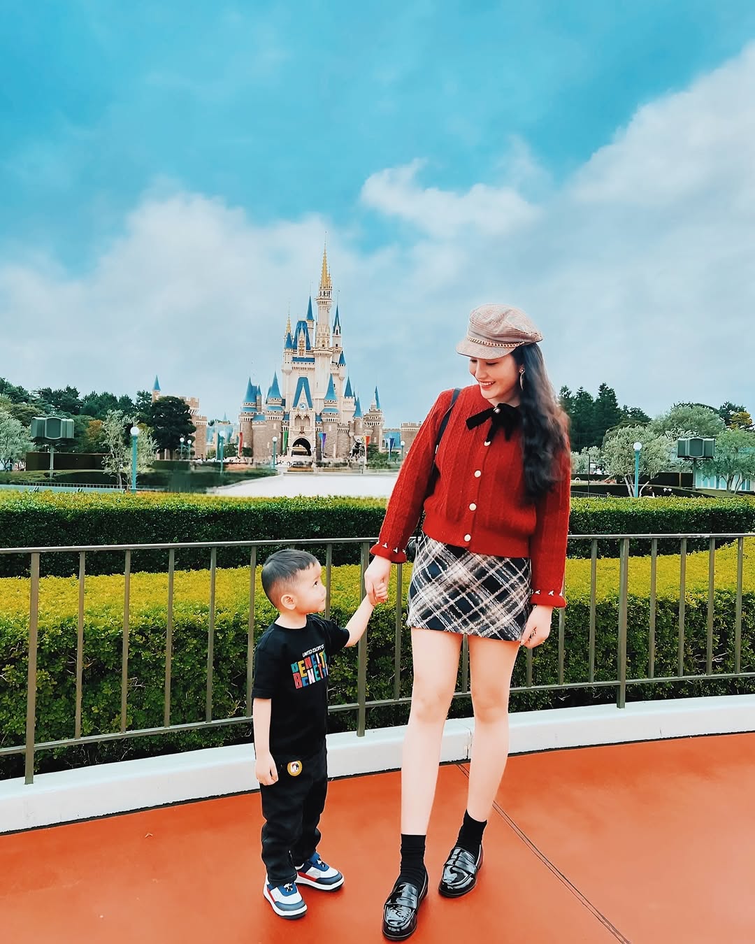 Q&uacute;y tử 5 tuổi của TGĐ Saigon Square chia sẻ thiệp đặc biệt gửi mẹ v&agrave; Ba - Ảnh 3.