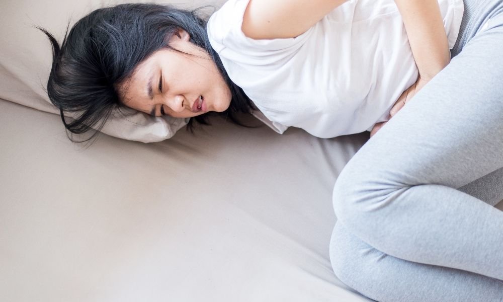 Những t&iacute;n hiệu trước kỳ kinh nguyệt b&aacute;o động sự suy giảm của chức năng buồng trứng, d&ugrave; c&ograve;n trẻ chị em cũng kh&ocirc;ng được l&agrave;m ngơ - Ảnh 3.