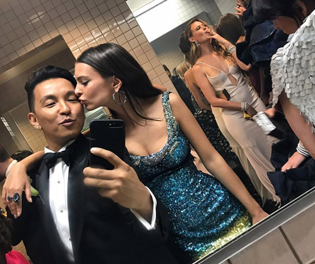 G&oacute;c sống ảo &ldquo;chui&rdquo; quyền lực nhất Met Gala: Jennie phải tranh suất check-in, năm n&agrave;o netizen cũng h&oacute;ng- Ảnh 5.