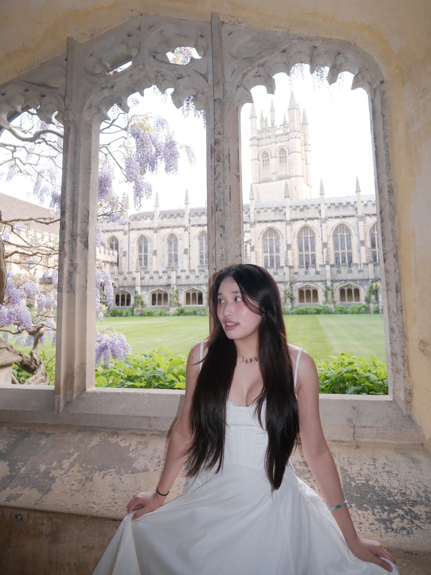 H&igrave;nh ảnh mới nhất của Jenny Huỳnh tại Đại học Oxford năm 2026: B&ugrave;ng nổ visual - Ảnh 3.