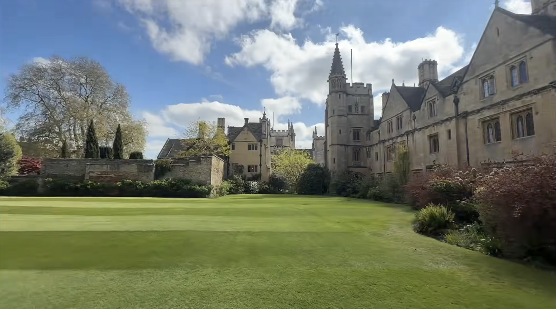 H&igrave;nh ảnh mới nhất của Jenny Huỳnh tại Đại học Oxford năm 2026: B&ugrave;ng nổ visual - Ảnh 12.