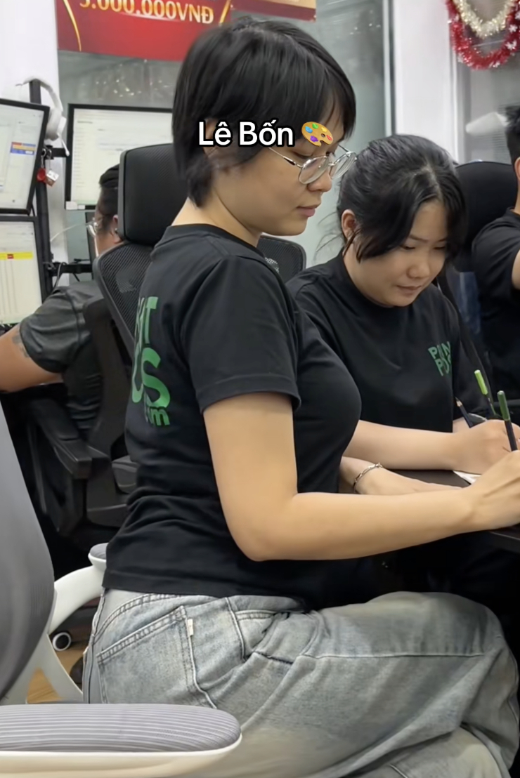 L&ecirc; Bống g&acirc;y sốt với clip ngậm cọ vẽ tranh , tạo trend tr&ecirc;n mạng x&atilde; hội 2026 - Ảnh 6.