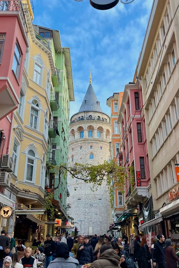 Ch&agrave;ng trai b&aacute;n bắp nướng đẹp trai ở Istanbul g&acirc;y sốt mạng x&atilde; hội 2026 - Ảnh 11.