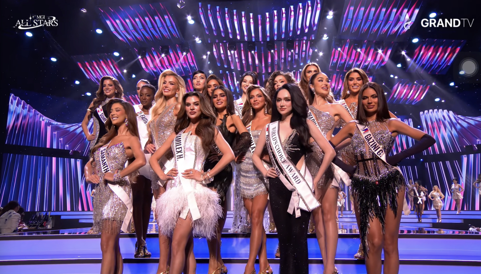 L&yacute; do Hương Giang ngơ ng&aacute;c, đứng bất động khi được gọi t&ecirc;n v&agrave;o Top 18 Miss Grand- Ảnh 5.