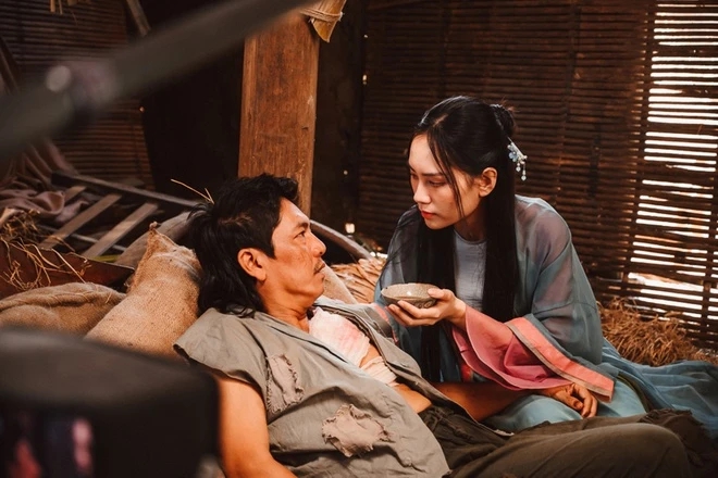 Kết quả đại chiến phim Việt 30/4: Kiều Minh Tuấn đ&aacute;nh bại Th&aacute;i H&ograve;a, c&aacute;i t&ecirc;n b&eacute;t bảng khiến d&acirc;n t&igrave;nh tiếc đứt ruột - Ảnh 7.