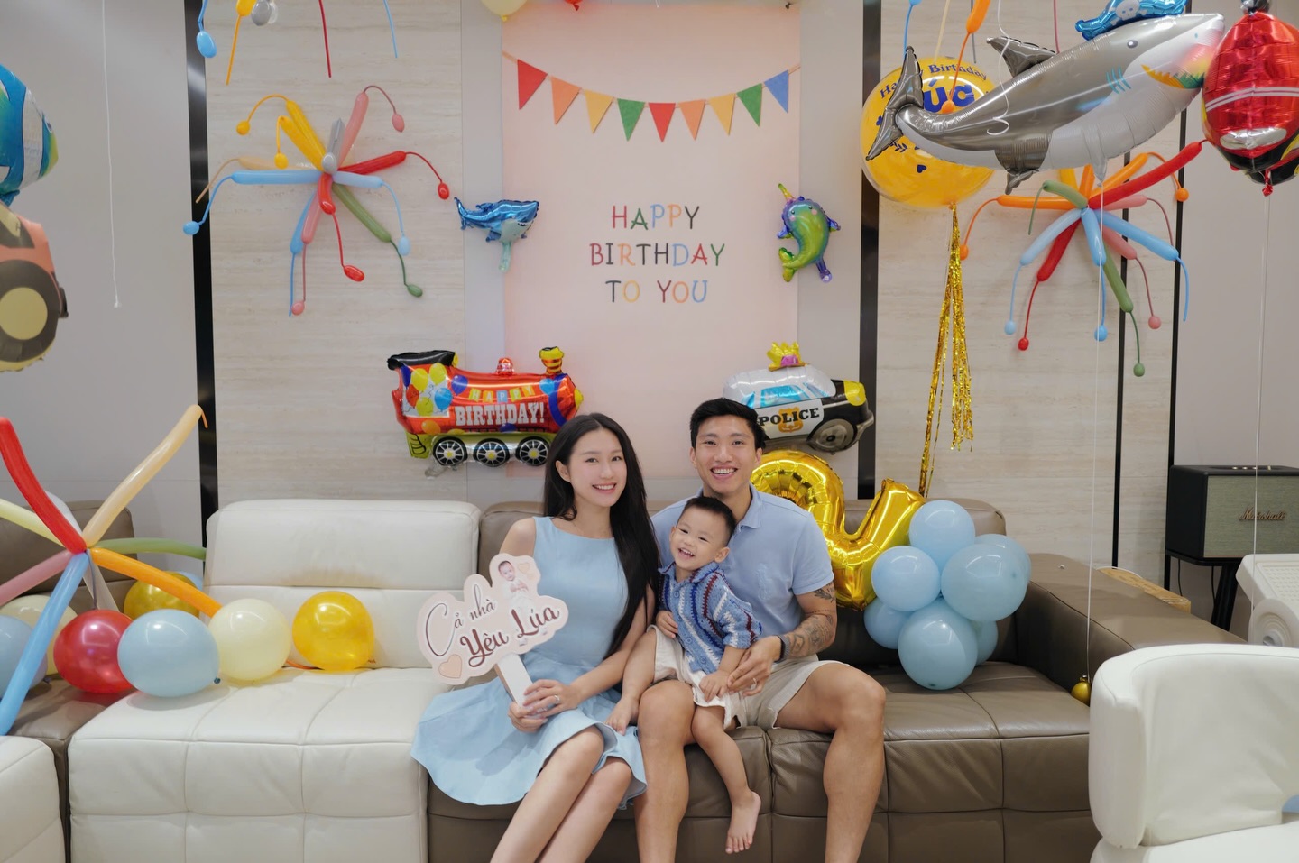 Đo&agrave;n Văn Hậu - Do&atilde;n Hải My tổ chức sinh nhật ấm &aacute;p cho con trai trong biệt thự triệu đ&ocirc; - Ảnh 1.