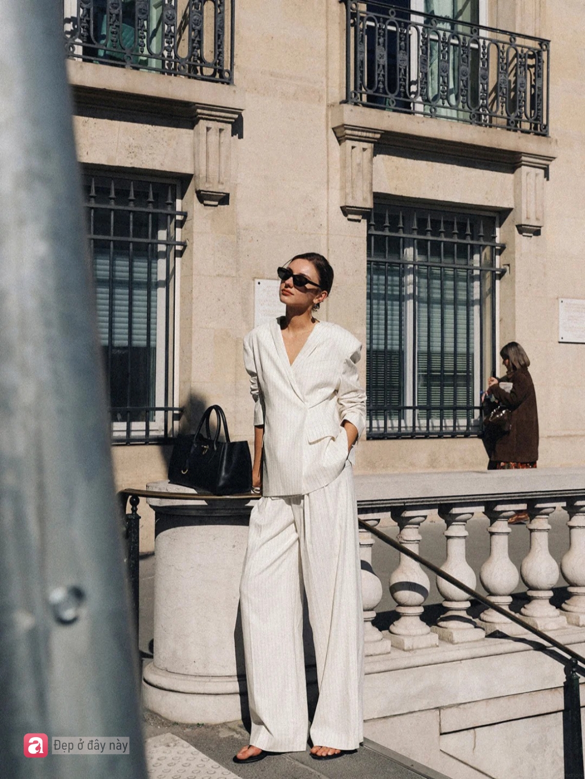 Một ng&agrave;y ở Paris: Khi chủ nghĩa tối giản gặp tinh thần &ldquo;old money&rdquo; - Ảnh 19.