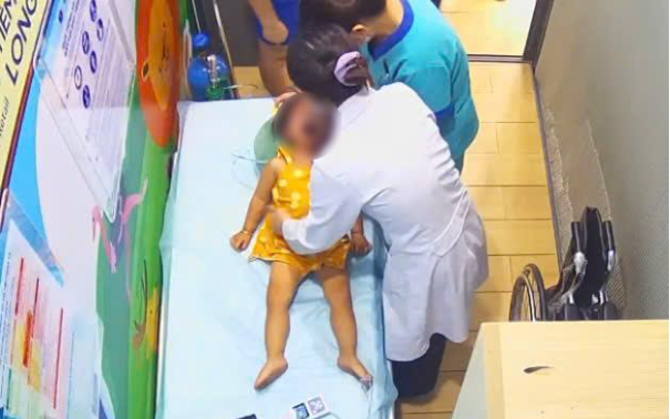 C&aacute;c phản ứng dị ứng v&agrave; miễn dịch sau ti&ecirc;m vắc-xin: B&aacute;c sĩ Bệnh viện Bạch Mai khuy&ecirc;n 