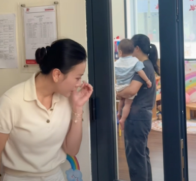 Phương Oanh chịu chi cho việc học của con! - Ảnh 1.