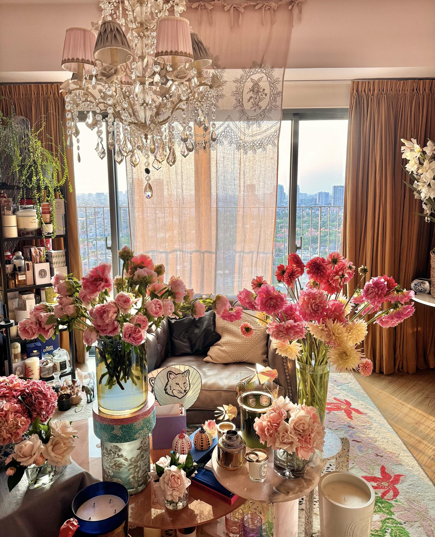 Ch&aacute;u trai gia tộc quyền lực Việt Nam sống trong penthouse triệu đ&ocirc; ấn tượng - Ảnh 9.