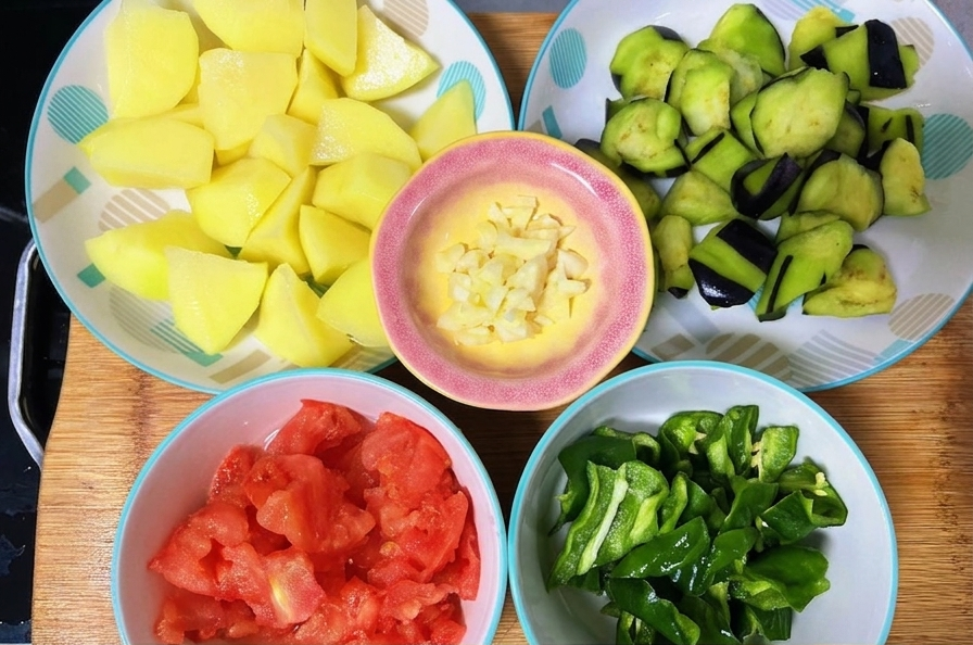 Kh&ocirc;ng phải nấu canh xương: 3 C&aacute;ch chế biến khoai t&acirc;y ngon bất tận cho bữa cơm nh&agrave; ai cũng khen - Ảnh 13.