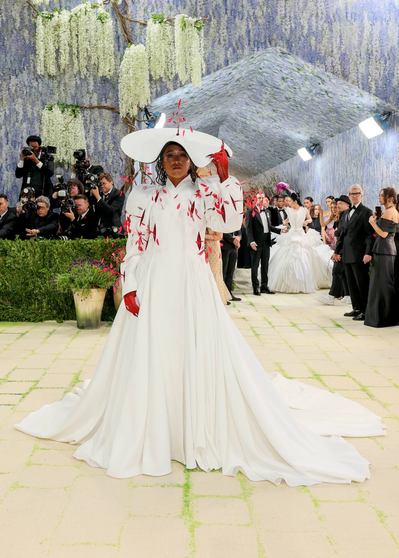 Trực tiếp Met Gala 2026: Tượng tạc, thiết kế điêu khắc cơ thể ngập tràn, BLACKPINK đã có mặt - Ảnh 40.