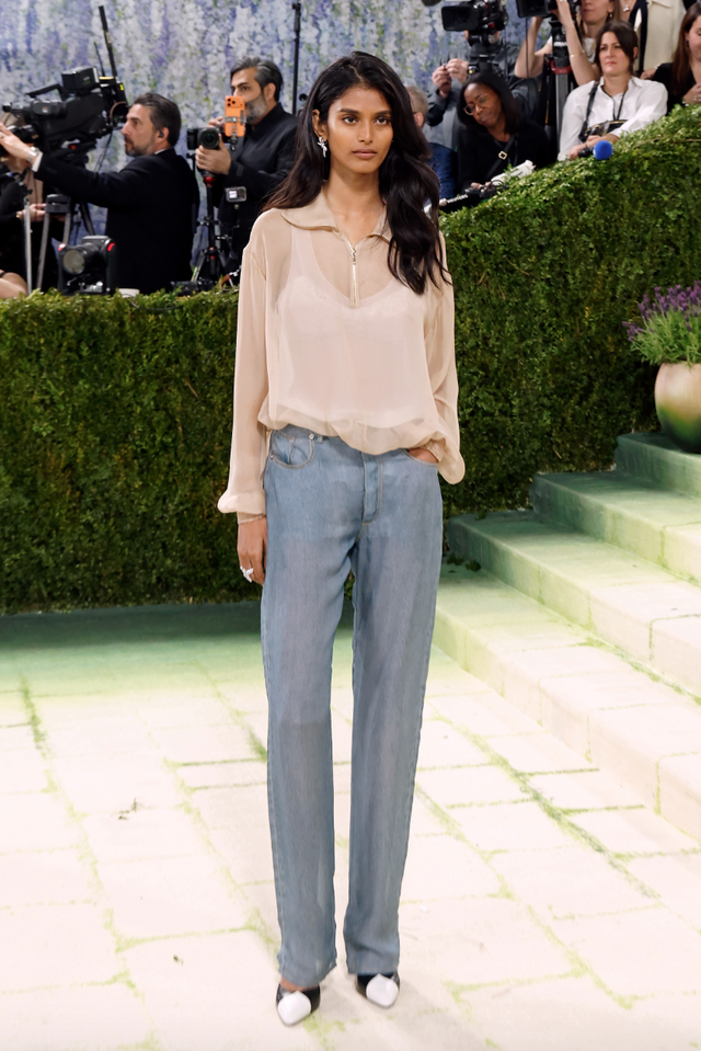 Đại sứ da m&agrave;u bị đối xử ph&acirc;n biệt ngay lần đầu dự Met Gala, Chanel hứng b&atilde;o phẫn nộ- Ảnh 1.