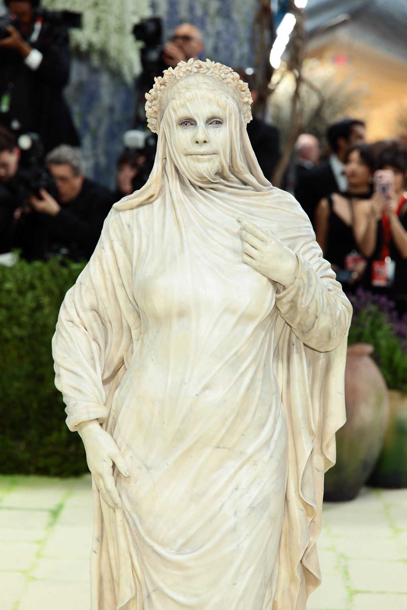 Trực tiếp Met Gala 2026: Tượng tạc, thiết kế điêu khắc cơ thể ngập tràn, BLACKPINK đã có mặt - Ảnh 21.