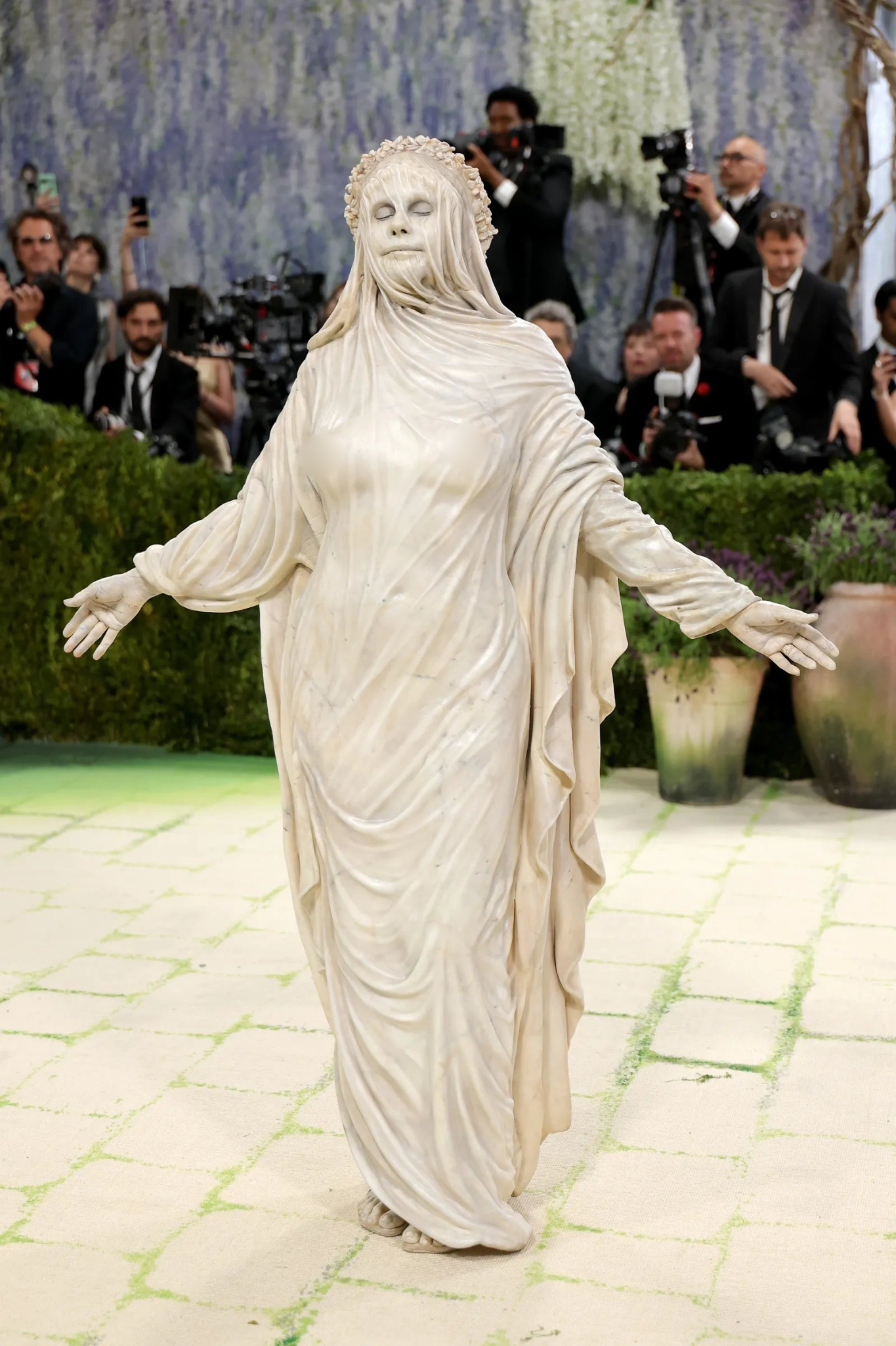 Trực tiếp Met Gala 2026: Tượng tạc, thiết kế điêu khắc cơ thể ngập tràn, BLACKPINK đã có mặt - Ảnh 22.