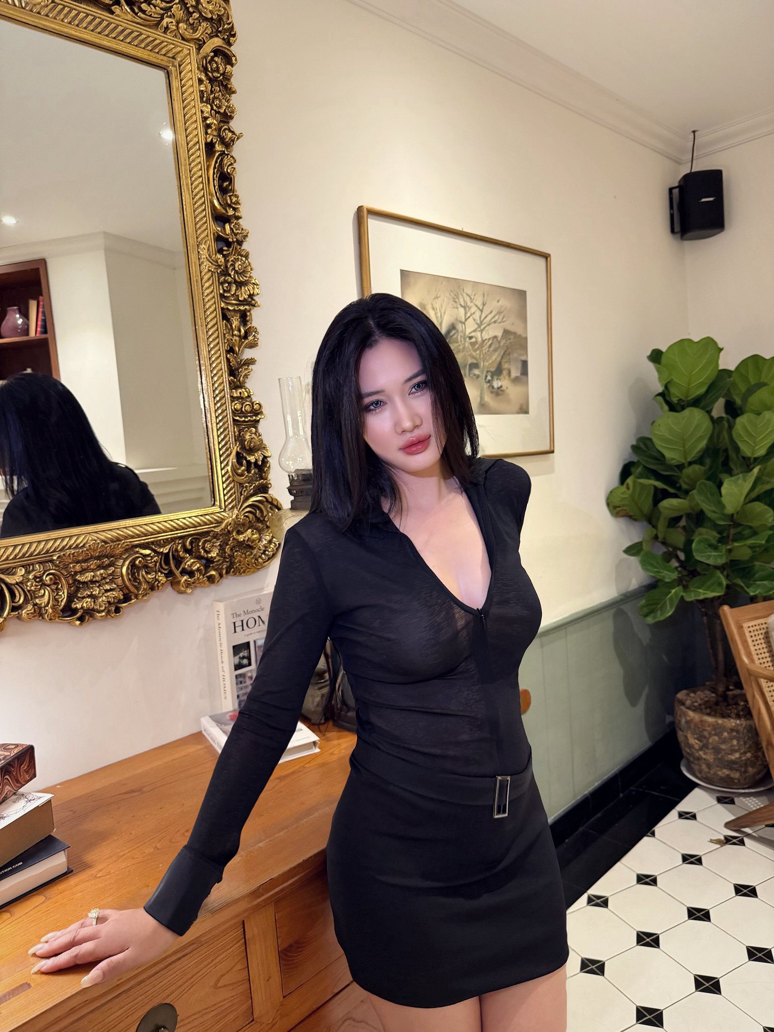 Mẹ đơn th&acirc;n 3 con l&agrave; CEO dược phẩm , y&ecirc;u Akira Phan v&agrave; cuộc sống vi&ecirc;n m&atilde;n - Ảnh 4.