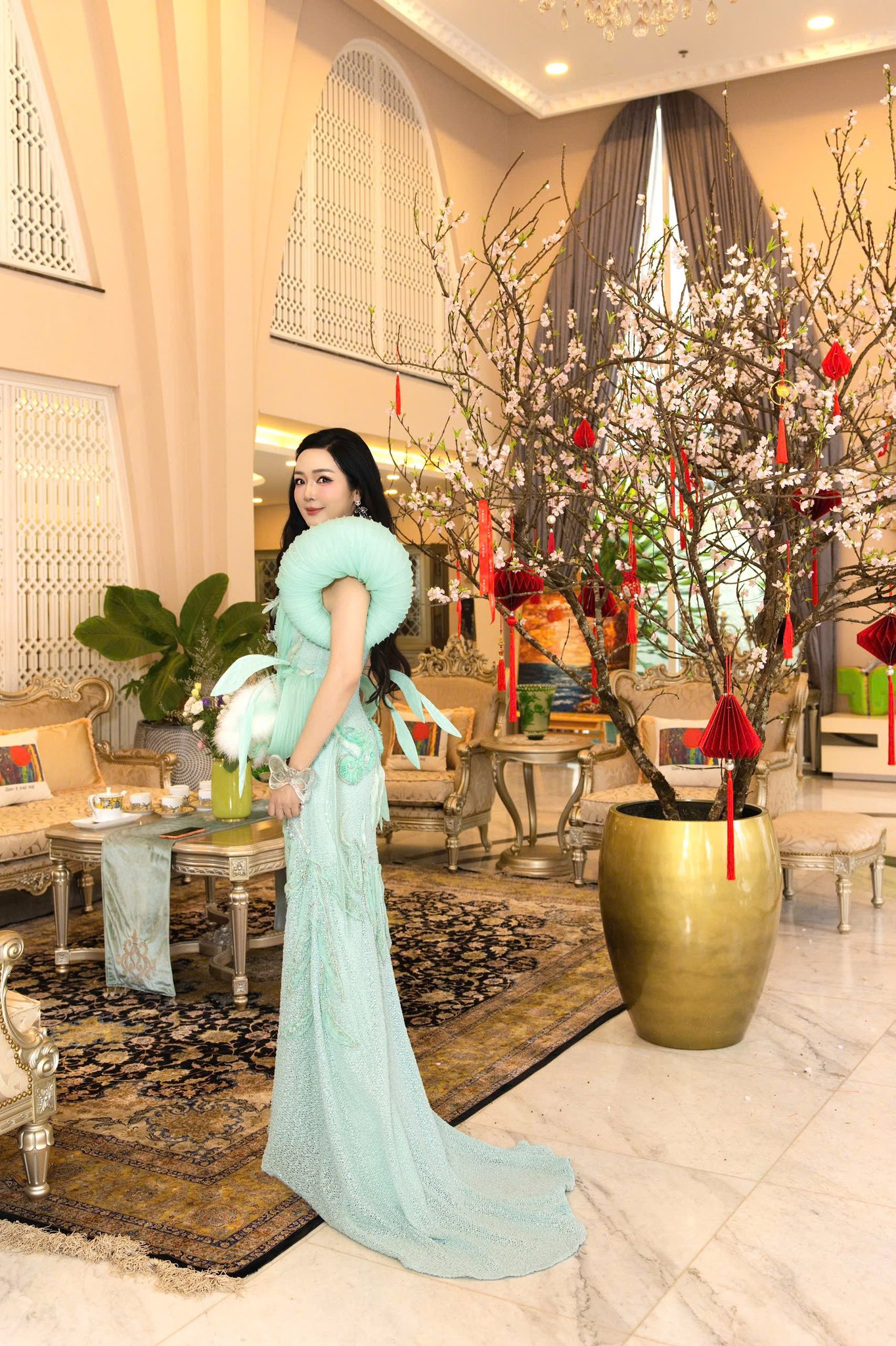 Mẹ đơn th&acirc;n U60 khoe body đẹp 