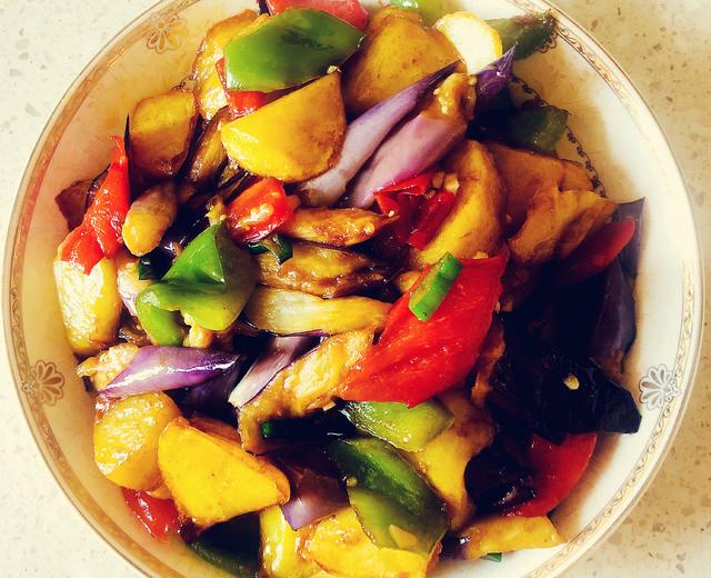 Kh&ocirc;ng phải nấu canh xương: 3 C&aacute;ch chế biến khoai t&acirc;y ngon bất tận cho bữa cơm nh&agrave; ai cũng khen - Ảnh 6.