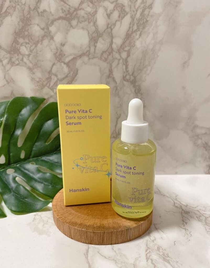 1 th&aacute;ng d&ugrave;ng serum vitamin C, l&agrave;n da của n&agrave;ng blogger như 