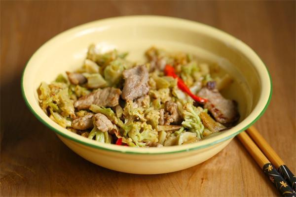 Tận dụng nắng đầu h&egrave; phơi kh&ocirc; loại rau n&agrave;y l&agrave;m m&oacute;n ăn ngon quanh năm cho gia đ&igrave;nh - Ảnh 9.