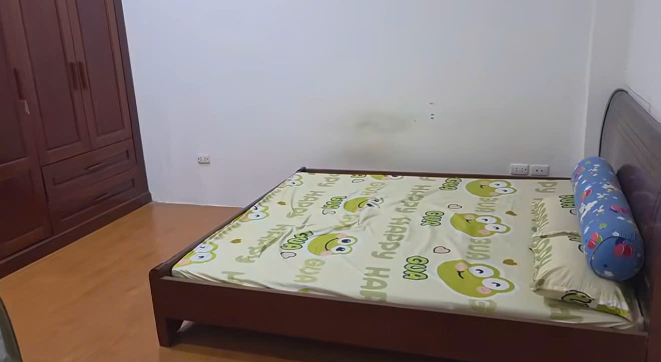 B&eacute; g&aacute;i 4 tuổi bị bạo h&agrave;nh tử vong tại H&agrave; Nội: Th&uacute; vị từ những gi&acirc;y ph&uacute;t cuối c&ugrave;ng - Ảnh 2.