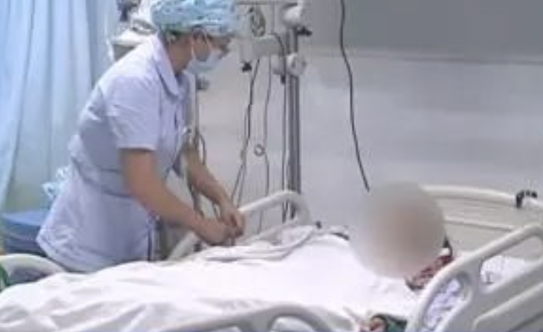 B&eacute; g&aacute;i 8 tuổi qua đời v&igrave; ung thư thận , lời cảnh tỉnh cho Cha mẹ năm 2026 - Ảnh 1.