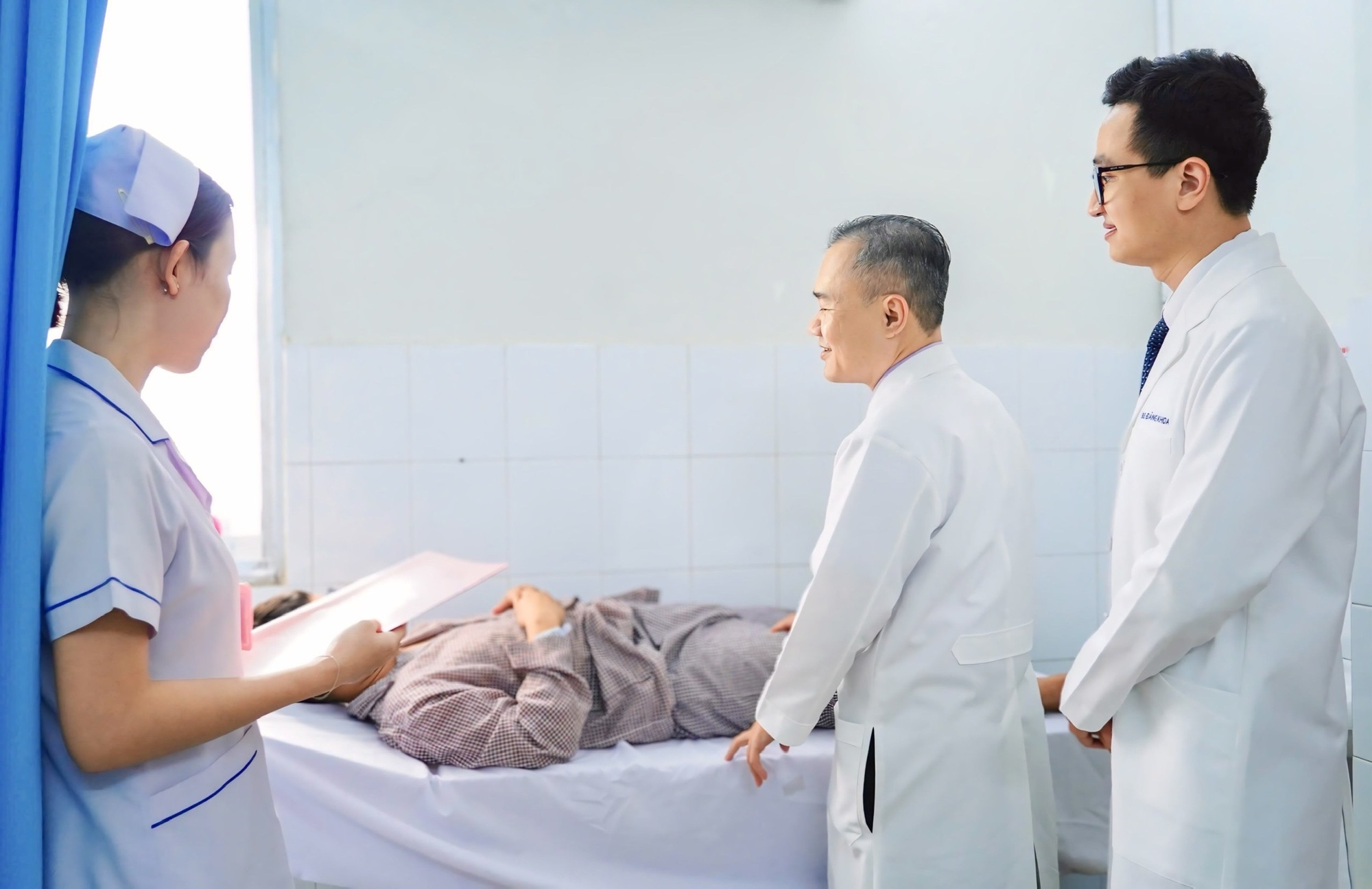 Nguy cơ họai tử tinh ho&agrave;n ở trẻ: C&acirc;u chuyện của b&eacute; trai 14 tuổi tại TPHCM - Ảnh 1.