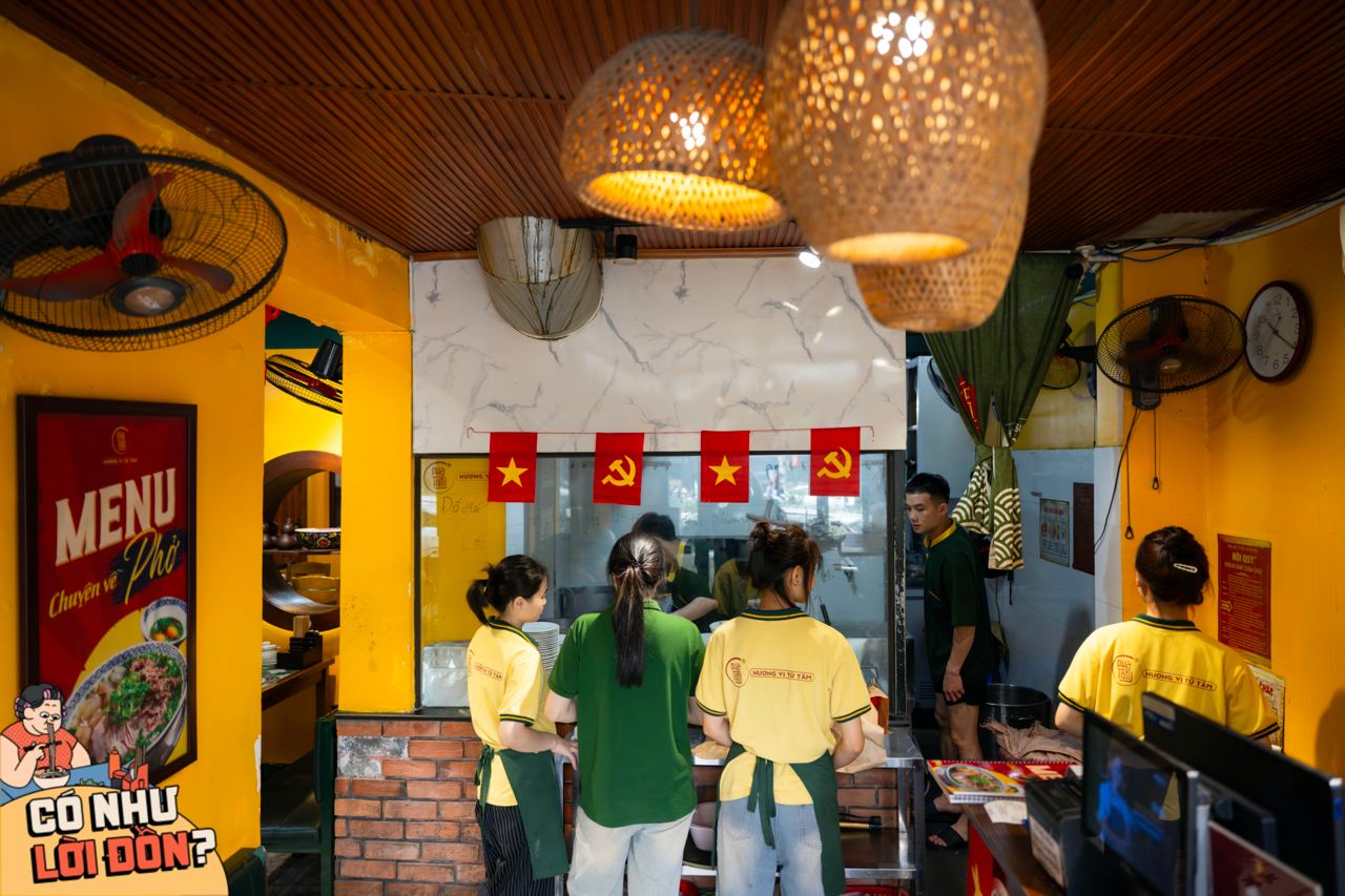 Phở sườn c&acirc;y độc lạ ở Liễu Giai: Trải nghiệm ẩm thực H&agrave;n Quốc giữa l&ograve;ng H&agrave; Nội - Ảnh 2.