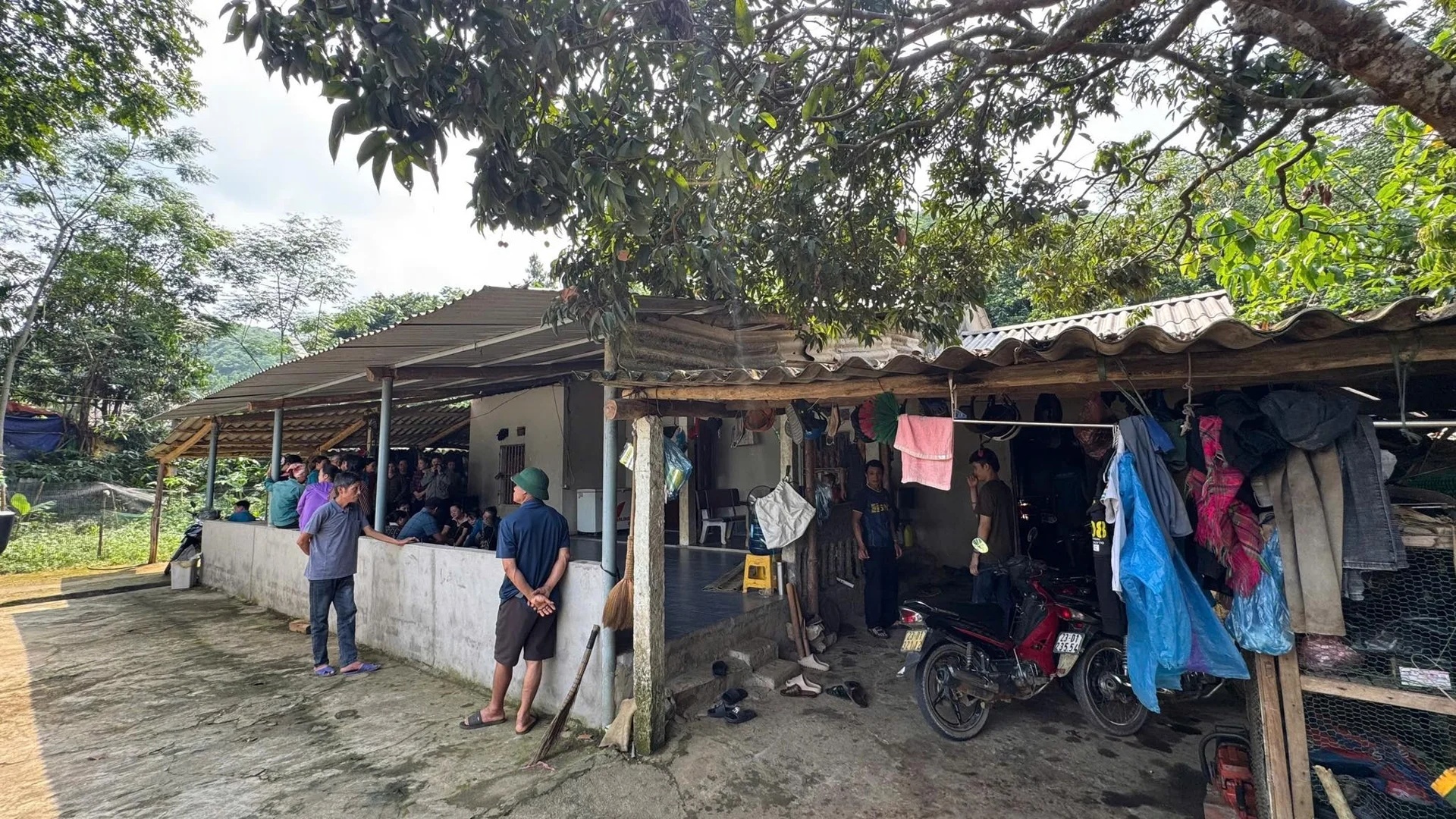 Nh&acirc;n th&acirc;n mẹ b&eacute; 4 tuổi bị bạo h&agrave;nh tử vong ở H&agrave; Nội g&acirc;y chấn động x&atilde; hội - Ảnh 1.