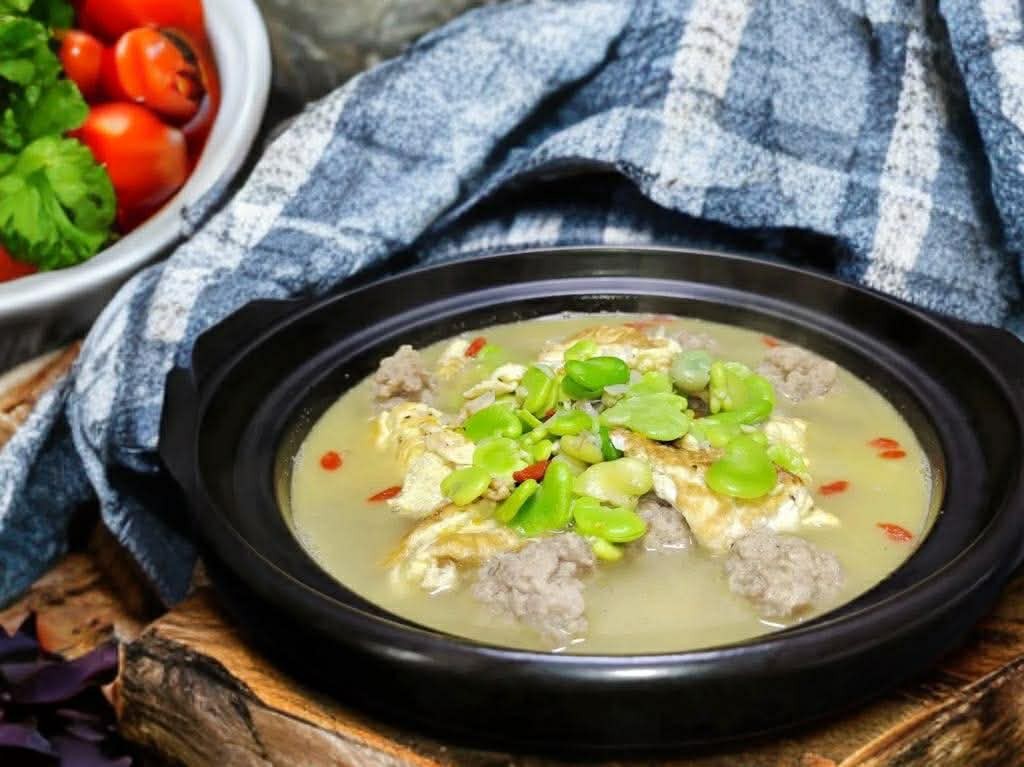 T&ocirc;i m&ecirc; t&iacute;t m&oacute;n canh n&agrave;y, dễ nấu m&agrave; h&uacute;p một ngụm nước d&ugrave;ng l&agrave; thấy ngon tuyệt - Ảnh 9.
