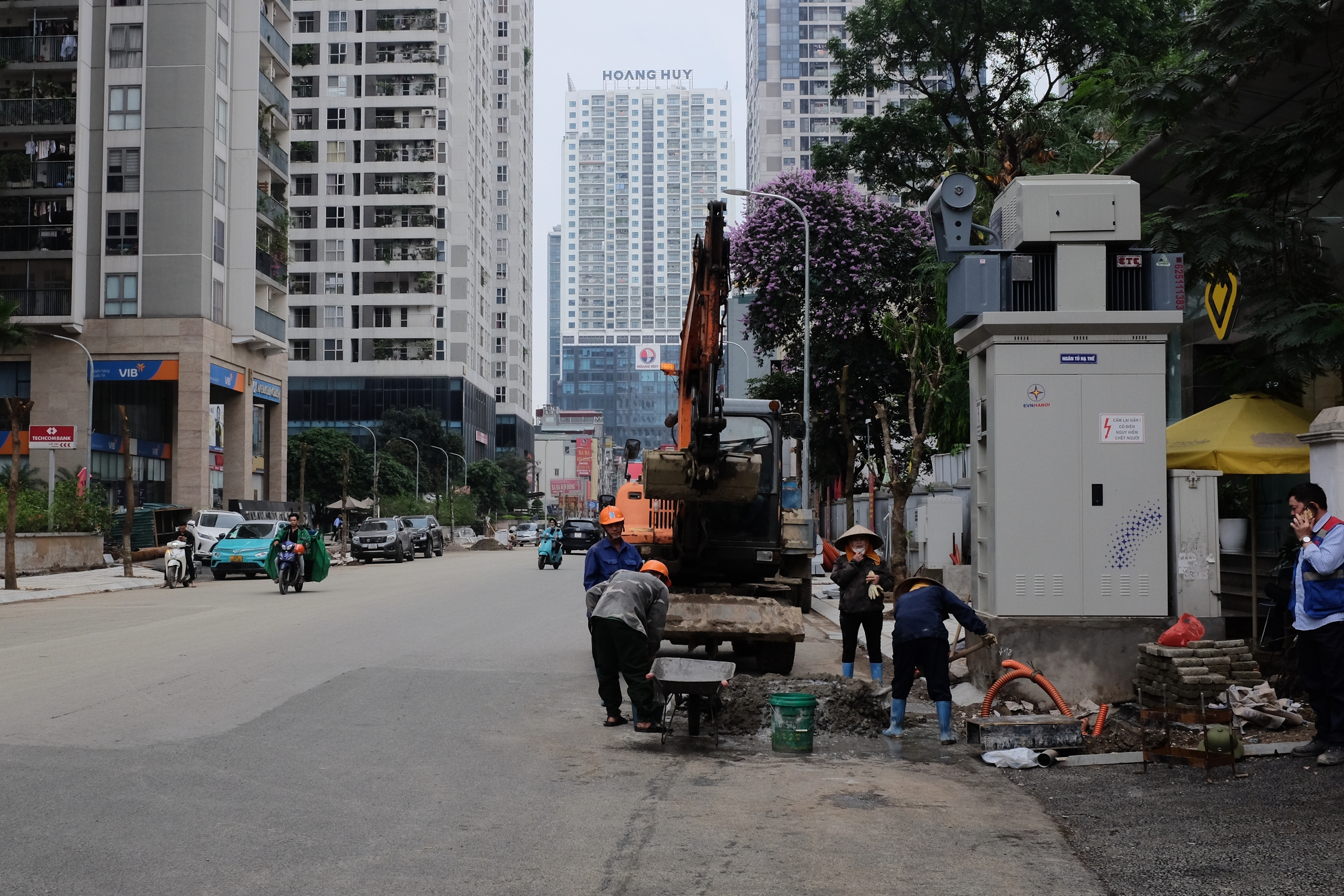 Diện mạo đường Nguyễn Tuân ngay lúc này - Ảnh 1.