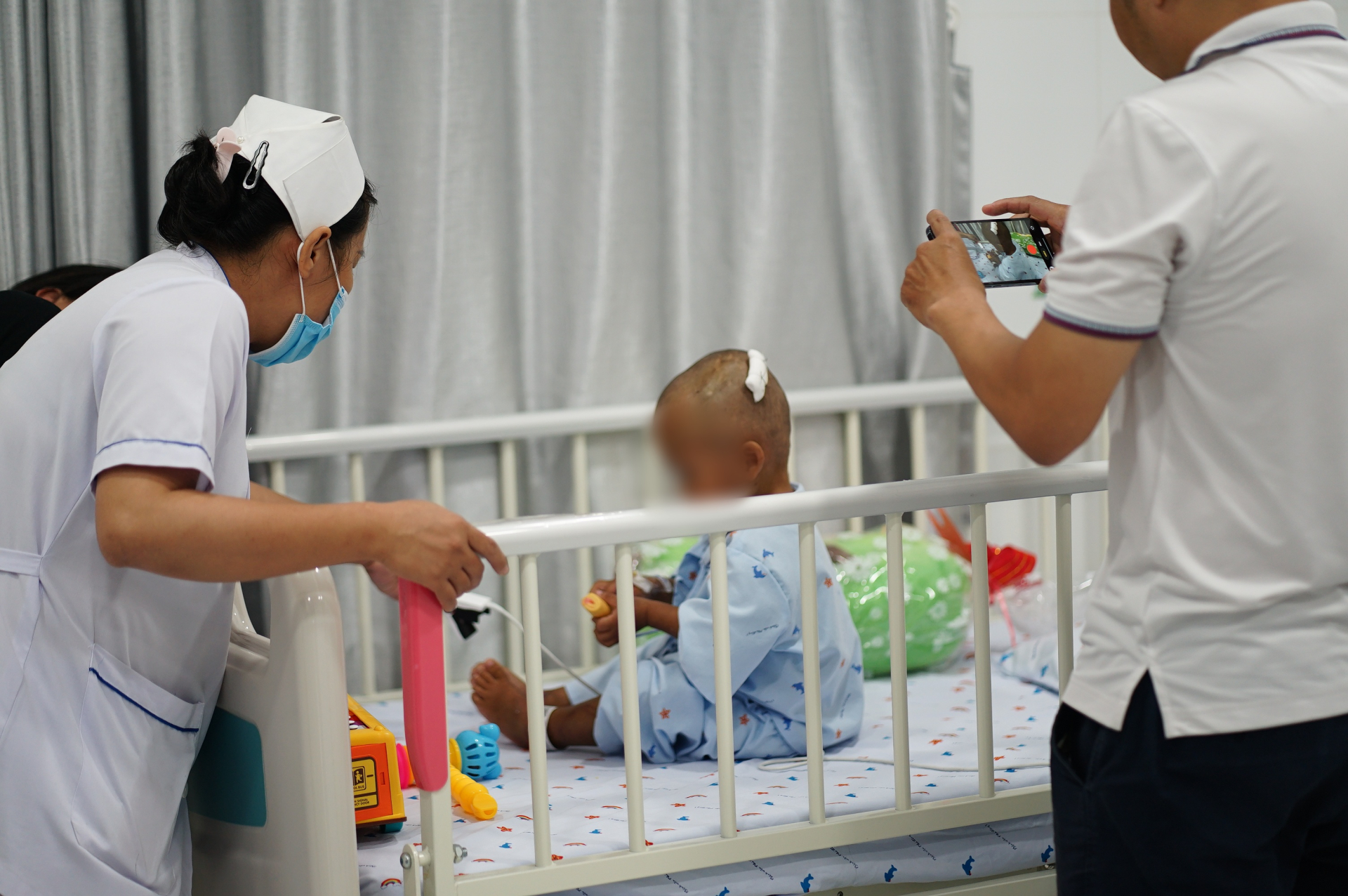 Th&ocirc;ng tin mới vụ b&eacute; 2 tuổi bị bạo h&agrave;nh ở TP . HCM v&agrave; t&igrave;nh trạng sức khỏe hiện tại - Ảnh 2.