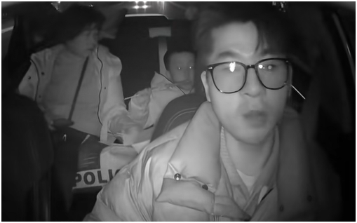 C&acirc;u chuyện dễ thương giữa t&agrave;i xế v&agrave; b&eacute; trai 5 tuổi tr&ecirc;n xe taxi tại H&agrave;ng Ch&acirc;u - Ảnh 1.