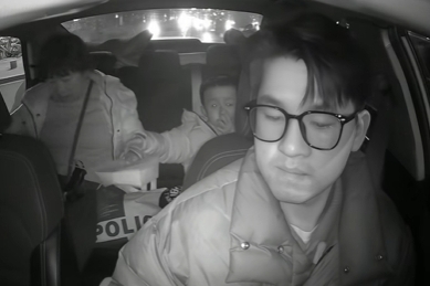 C&acirc;u chuyện dễ thương giữa t&agrave;i xế v&agrave; b&eacute; trai 5 tuổi tr&ecirc;n xe taxi tại H&agrave;ng Ch&acirc;u - Ảnh 2.