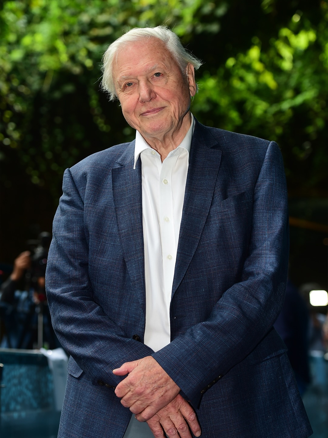 Giọng n&oacute;i đ&aacute;ng y&ecirc;u của Ho&agrave;ng tử Louis trong video gửi Sir David Attenborough g&acirc;y sốt mạng x&atilde; hội - Ảnh 5.