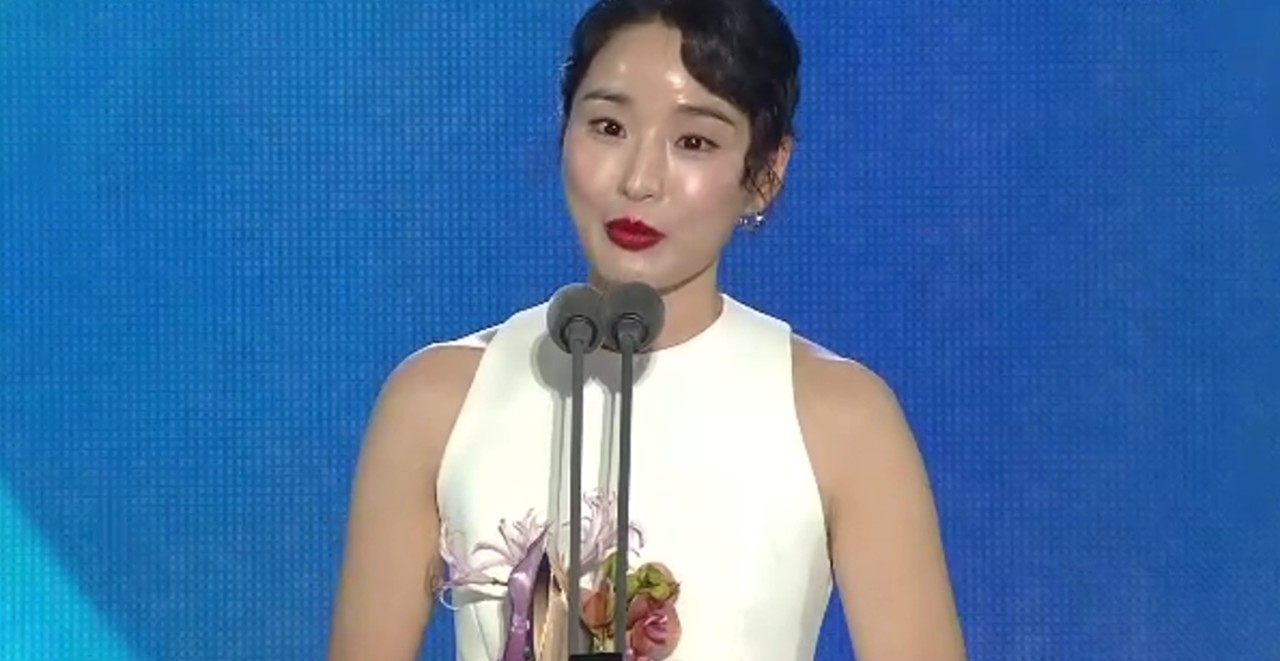 Trực tiếp Baeksang 2026: Moon Ga Young vượt qua Son Ye Jin gi&agrave;nh ng&ocirc;i Ảnh hậu - Ảnh 30.