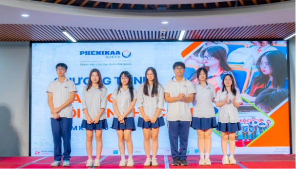 Bảng điểm kh&ocirc;ng phải l&agrave; duy nhất: gi&aacute;o dục cần hướng đến hạnh ph&uacute;c - Ảnh 2.