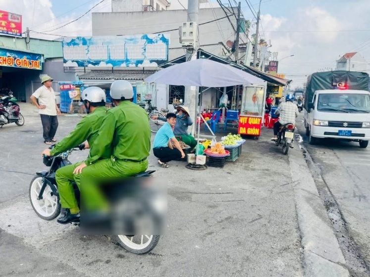 Đại &uacute;y C&ocirc;ng an bị hạ bậc thi đua v&igrave; vi phạm giao th&ocirc;ng tại Mỹ Y&ecirc;n - Ảnh 1.