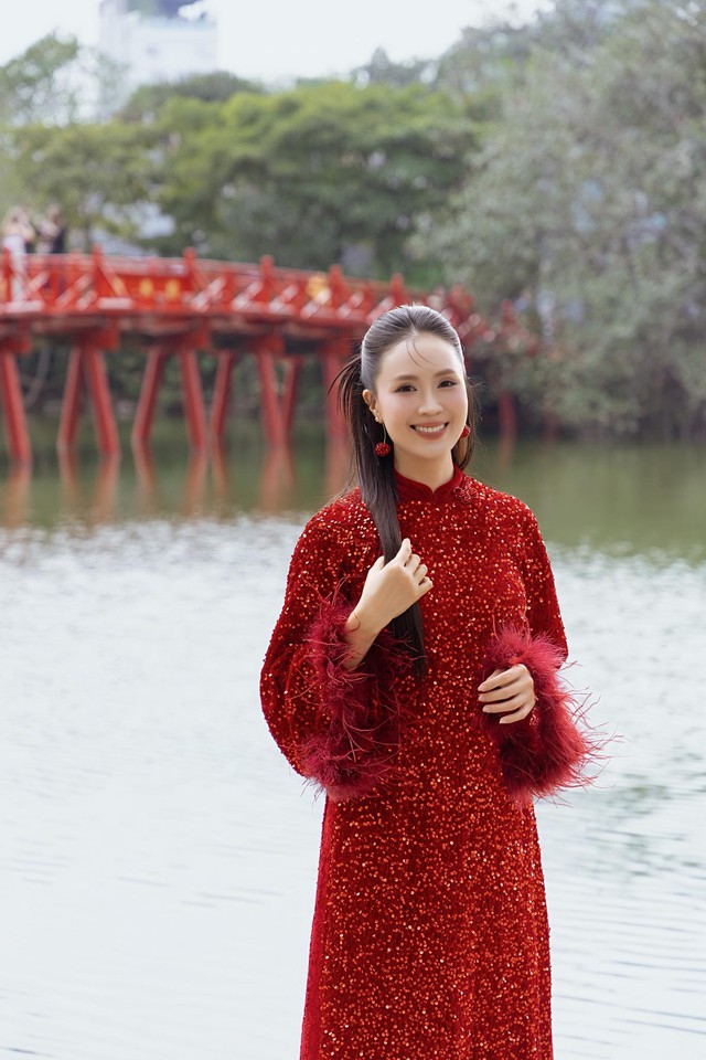 D&ugrave; h&agrave;ng loạt mỹ nữ xuất hiện nhưng "b&oacute;ng hồng" n&agrave;y vẫn l&agrave; đỉnh cao nhan sắc phim giờ v&agrave;ng VTV: L&ecirc;n phim n&agrave;o l&agrave; "rần rần" phim đ&oacute;- Ảnh 1.