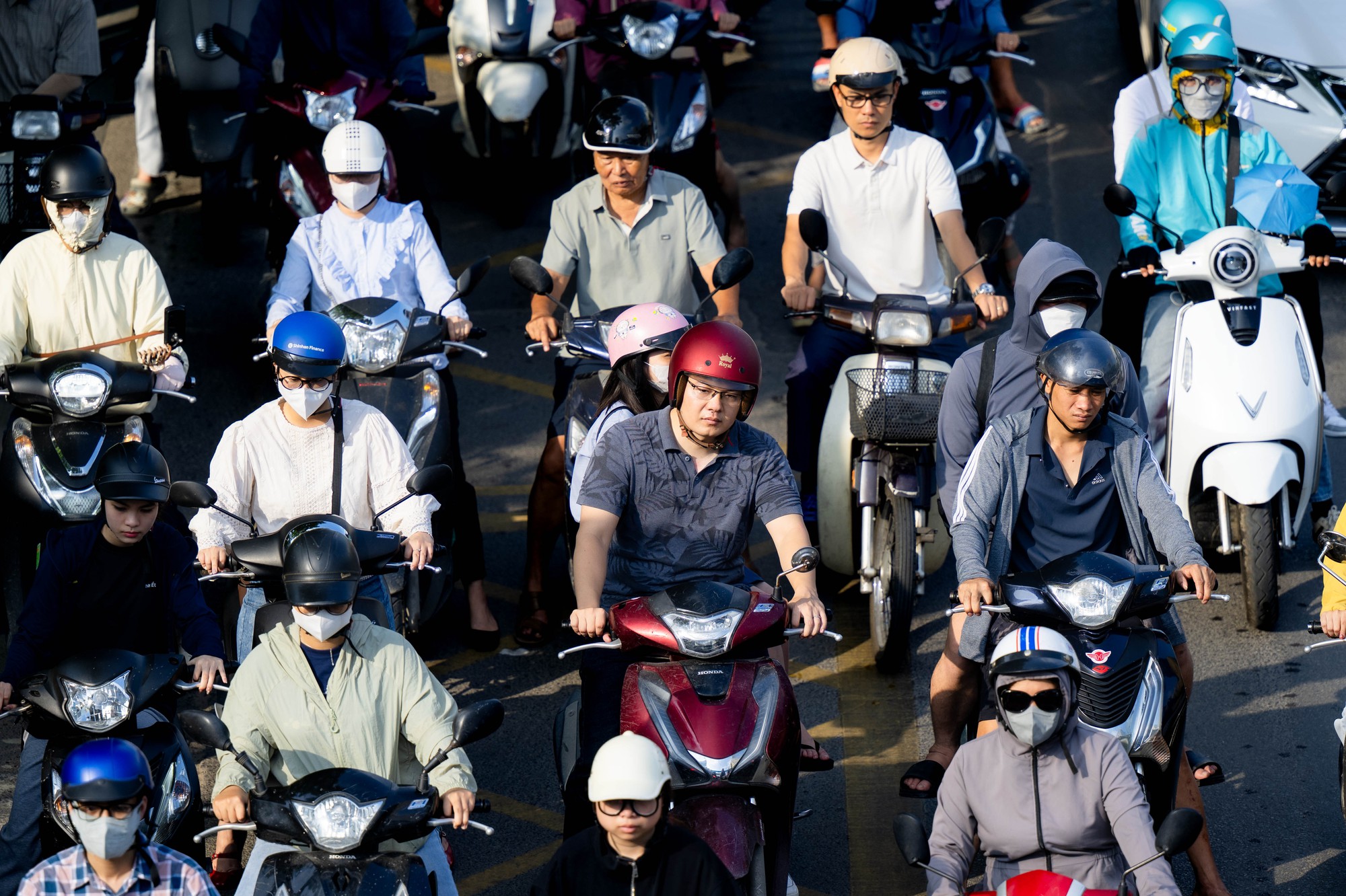 &Ugrave;n tắc giao th&ocirc;ng tại n&uacute;t giao La Th&agrave;nh - Nguyễn Ch&iacute; Thanh H&agrave; Nội s&aacute;ng 1 / 6 - Ảnh 6.