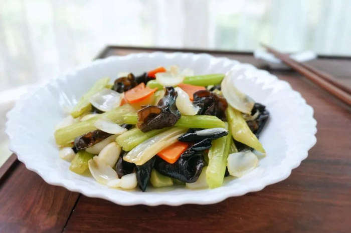 Tháng 6 là mùa hoàn hảo để thưởng thức 3 món ăn này: Dễ nấu, ngon miệng lại bổ phổi, giải độc và chống lại vi khuẩn - Ảnh 1.