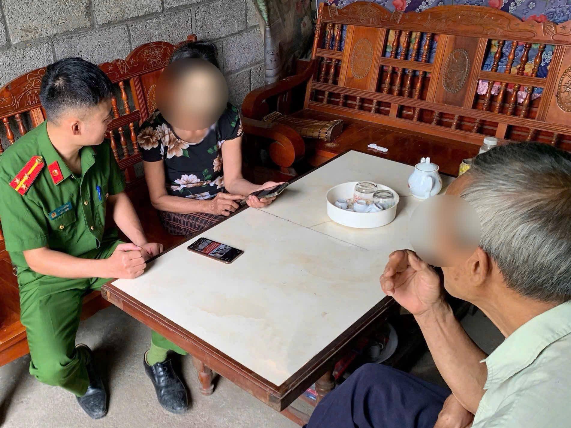 Đôi vợ chồng lừa đảo hàng xóm tham gia hợp đồng kỳ nghỉ tại Cao Bằng - Ảnh 1. Đôi vợ chồng lừa đảo hàng xóm tham gia hợp đồng kỳ nghỉ tại Cao Bằng - Ảnh 1.