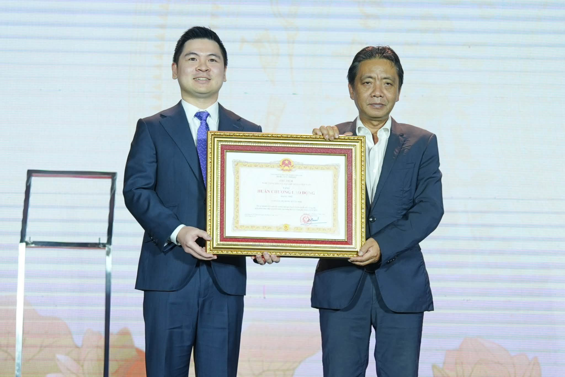 Đỗ Mỹ Linh v&agrave; chồng Chủ tịch đ&oacute;n tin vui: H&agrave;nh tr&igrave;nh mẹ v&agrave; b&eacute; 2026 - Ảnh 2.