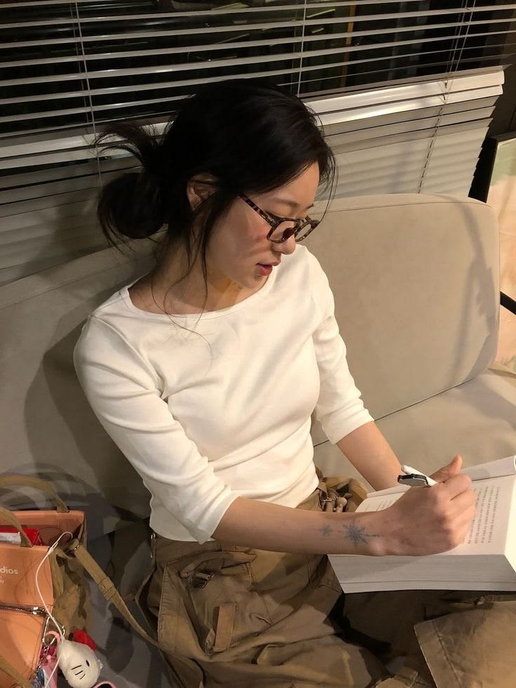 T&ocirc;i đ&atilde; kiệt sức sau gần 2 năm cố gắng sống tối giản: Mỗi lần mua thứ g&igrave; cũng thấy c&oacute; lỗi - Ảnh 2.