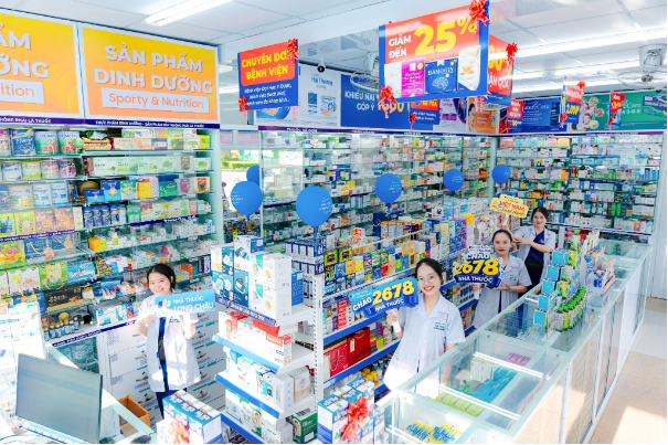 Chạm mốc 2.678 nh&agrave; thuốc to&agrave;n quốc, Long Ch&acirc;u tiếp tục đưa y tế chất lượng chăm s&oacute;c h&agrave;ng triệu gia đ&igrave;nh - Ảnh 1.