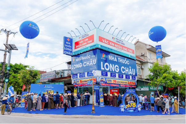 Chạm mốc 2.678 nh&agrave; thuốc to&agrave;n quốc, Long Ch&acirc;u tiếp tục đưa y tế chất lượng chăm s&oacute;c h&agrave;ng triệu gia đ&igrave;nh - Ảnh 5.