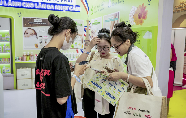 Corine De Farme: Bảo vệ l&agrave;n da đầu đời - nền tảng suốt đời cho b&eacute; - Ảnh 6.