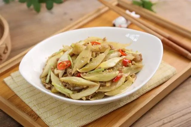 M&oacute;n ăn n&agrave;y chỉ cần x&agrave;o sơ qua th&ocirc;i m&agrave; ai thử l&agrave; cứ gắp li&ecirc;n tục, c&agrave;ng ăn c&agrave;ng thấy ngon - Ảnh 7.