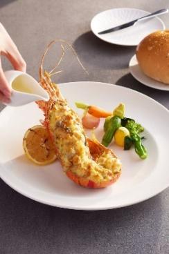 Có gì bên trong Hemispheres Steak & Seafood Grill - nhà hàng 4 năm liên tiếp nhận Michelin Selected? - Ảnh 2.