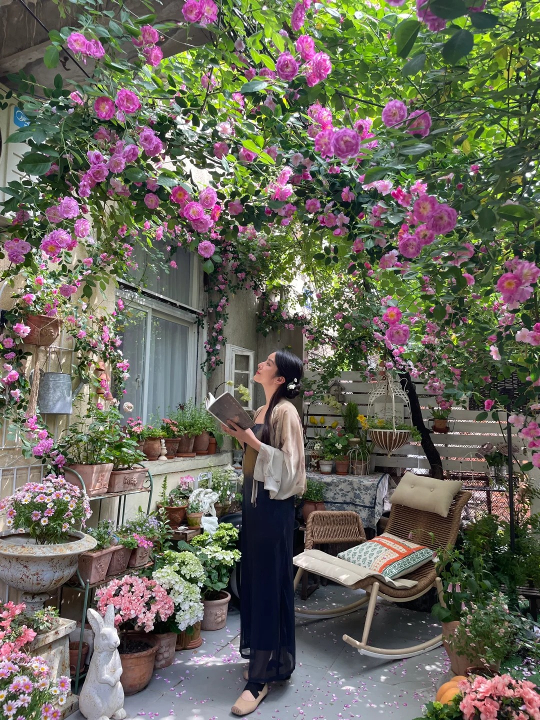 C&ocirc; g&aacute;i 36 tuổi sống như trong phim với ng&ocirc;i nh&agrave; 280m2 v&agrave; đam m&ecirc; đọc s&aacute;ch - Ảnh 9.